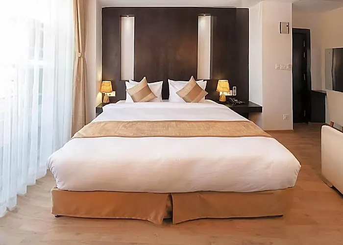 Sabrina Hotel 4*